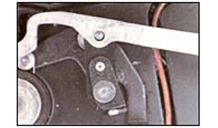 Detail of the first curtain shutter release lever